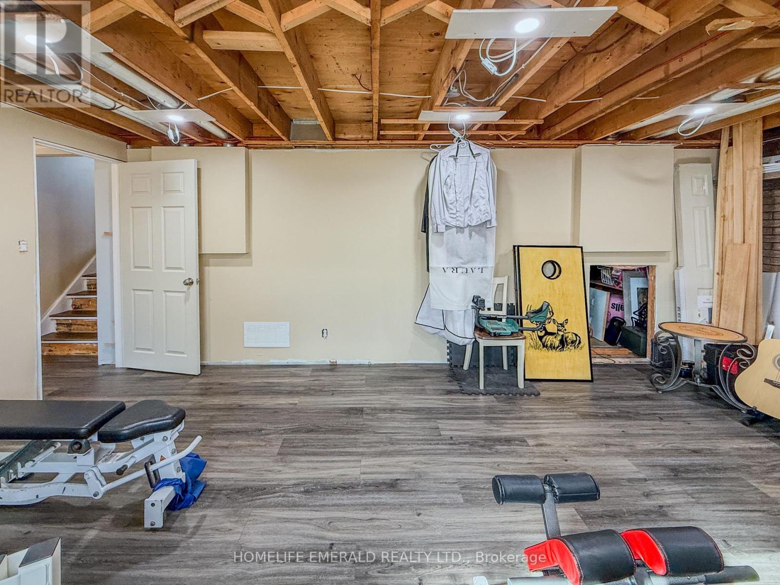 74 Vernon Street, Essa, Ontario  L0M 1B0 - Photo 27 - N12989110