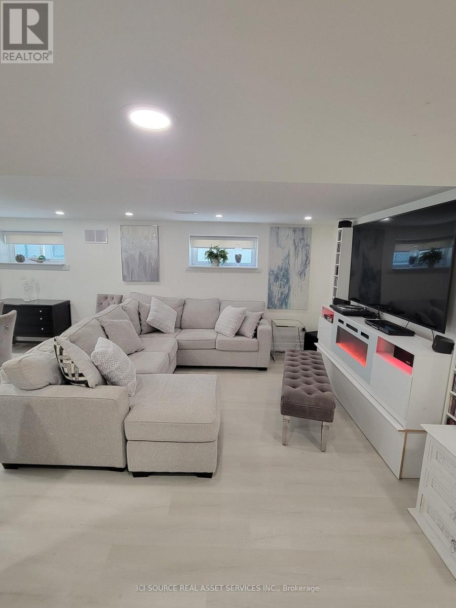 438 Woodbridge Avenue, Vaughan, Ontario  L4L 2T4 - Photo 23 - N12989112