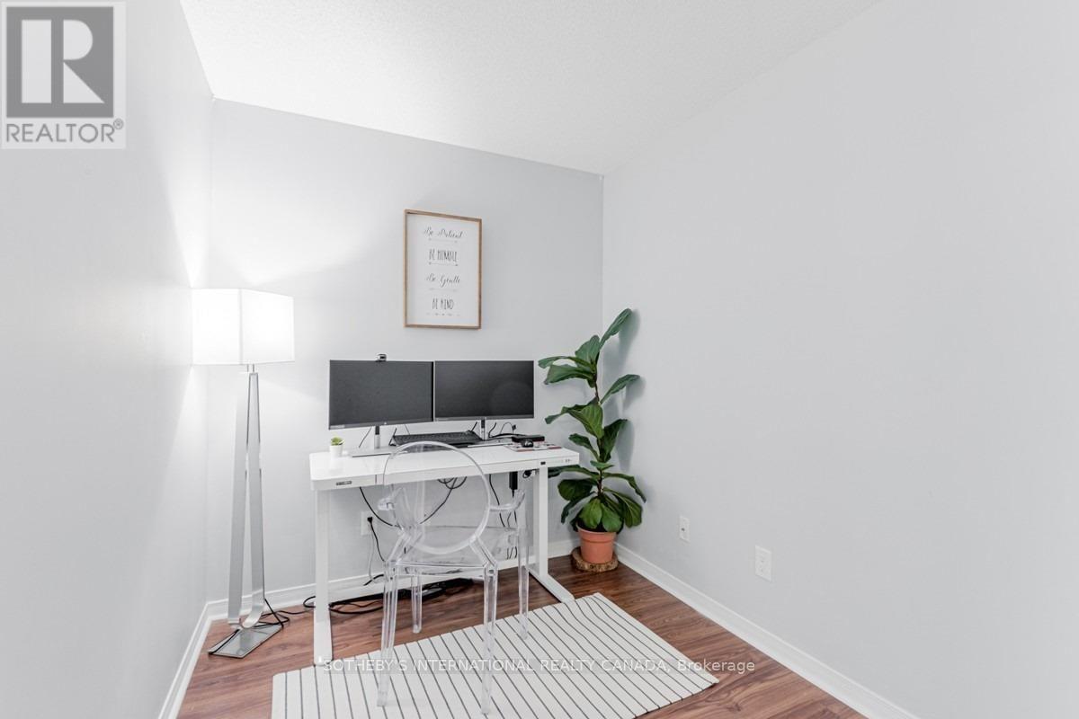 908 - 75 King William Crescent, Richmond Hill, Ontario  L4B 0C1 - Photo 5 - N12989116