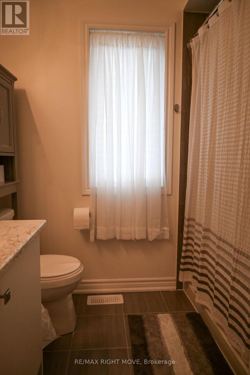 73 Atlantis Drive, Orillia, Ontario  L3V 8L4 - Photo 12 - S12989086