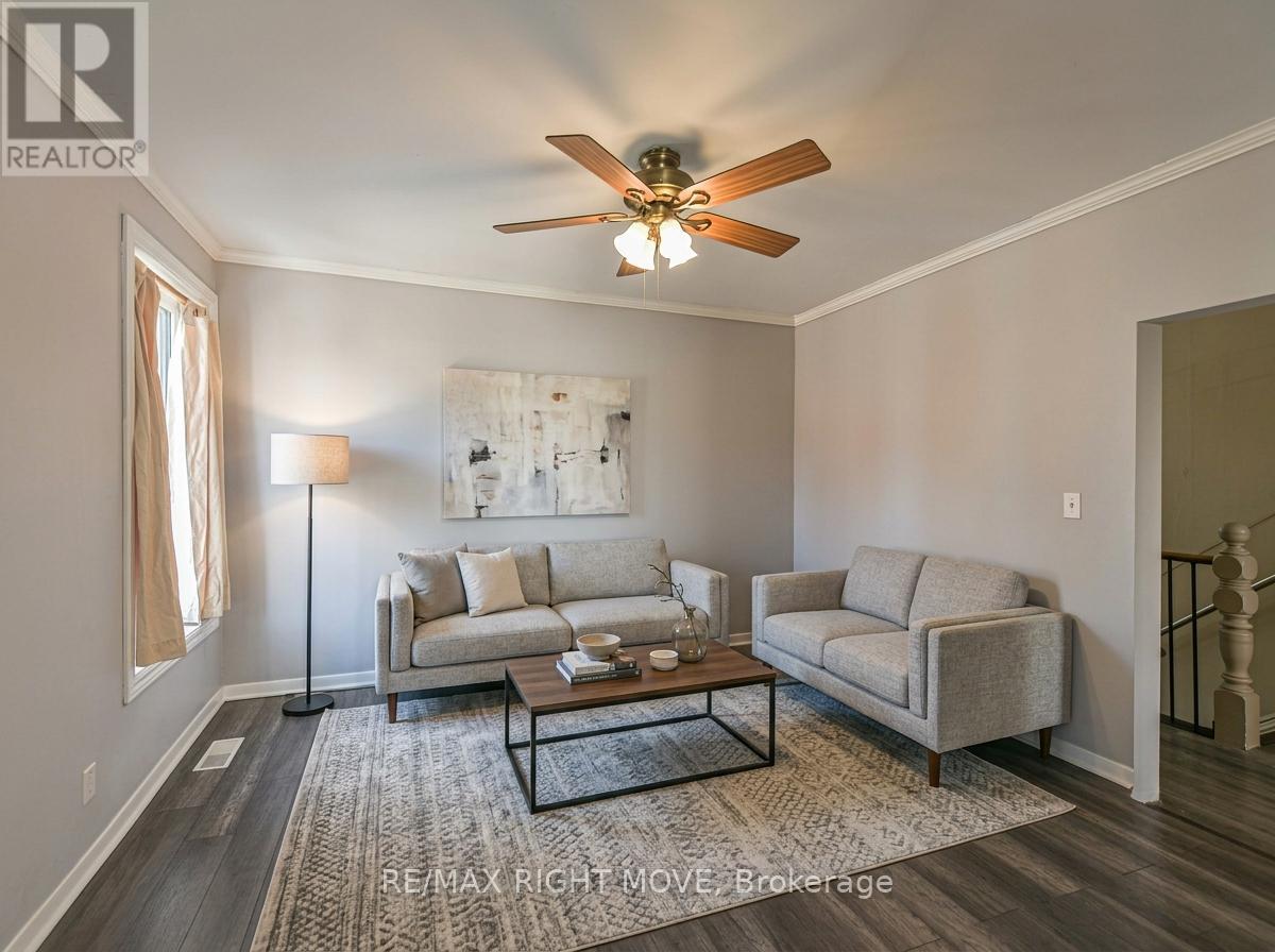 33 Coldwater Road W, Orillia, Ontario  L3V 3L2 - Photo 12 - S12989142