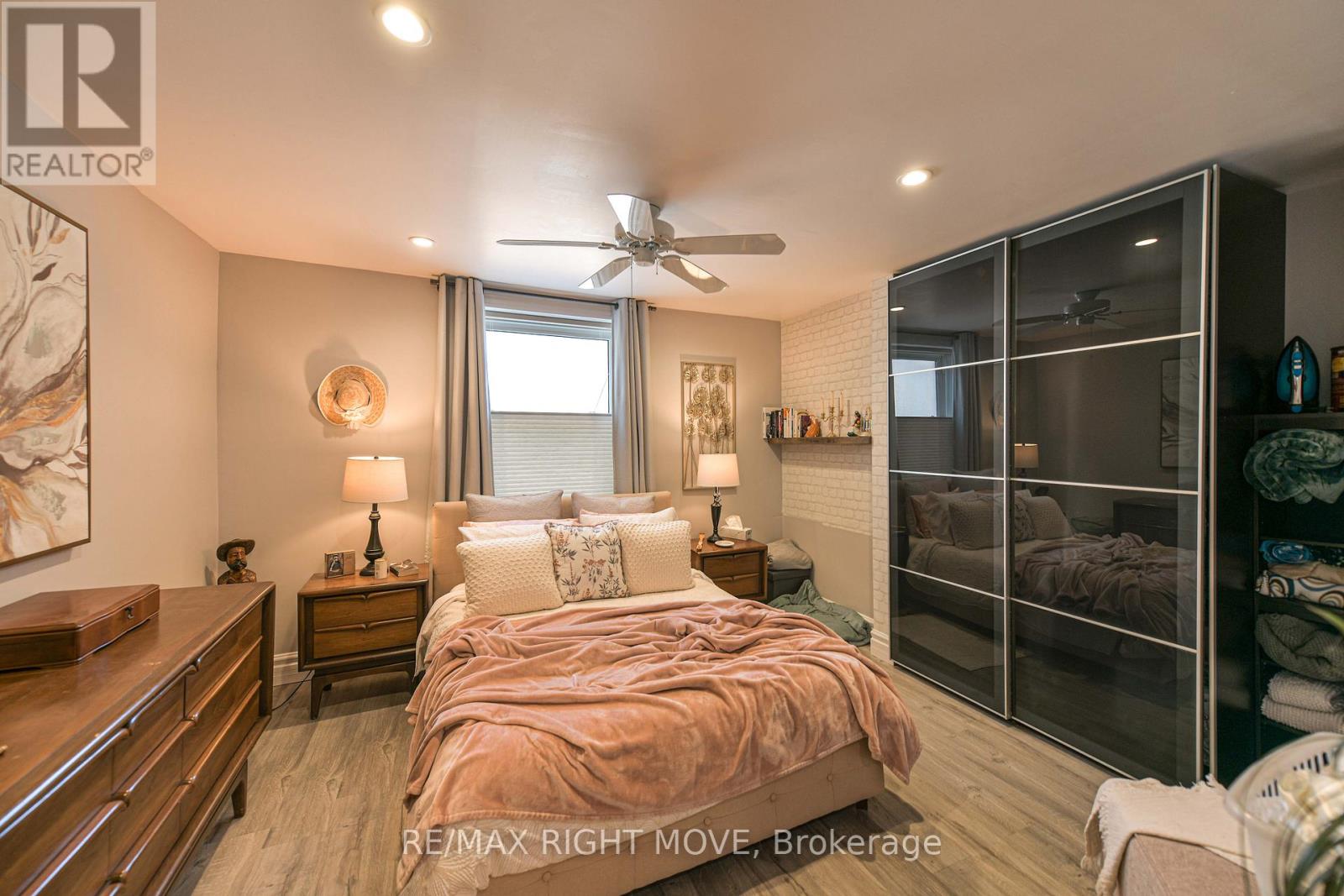 33 Coldwater Road W, Orillia, Ontario  L3V 3L2 - Photo 27 - S12989142