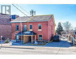 33 COLDWATER ROAD W, Orillia, Ontario