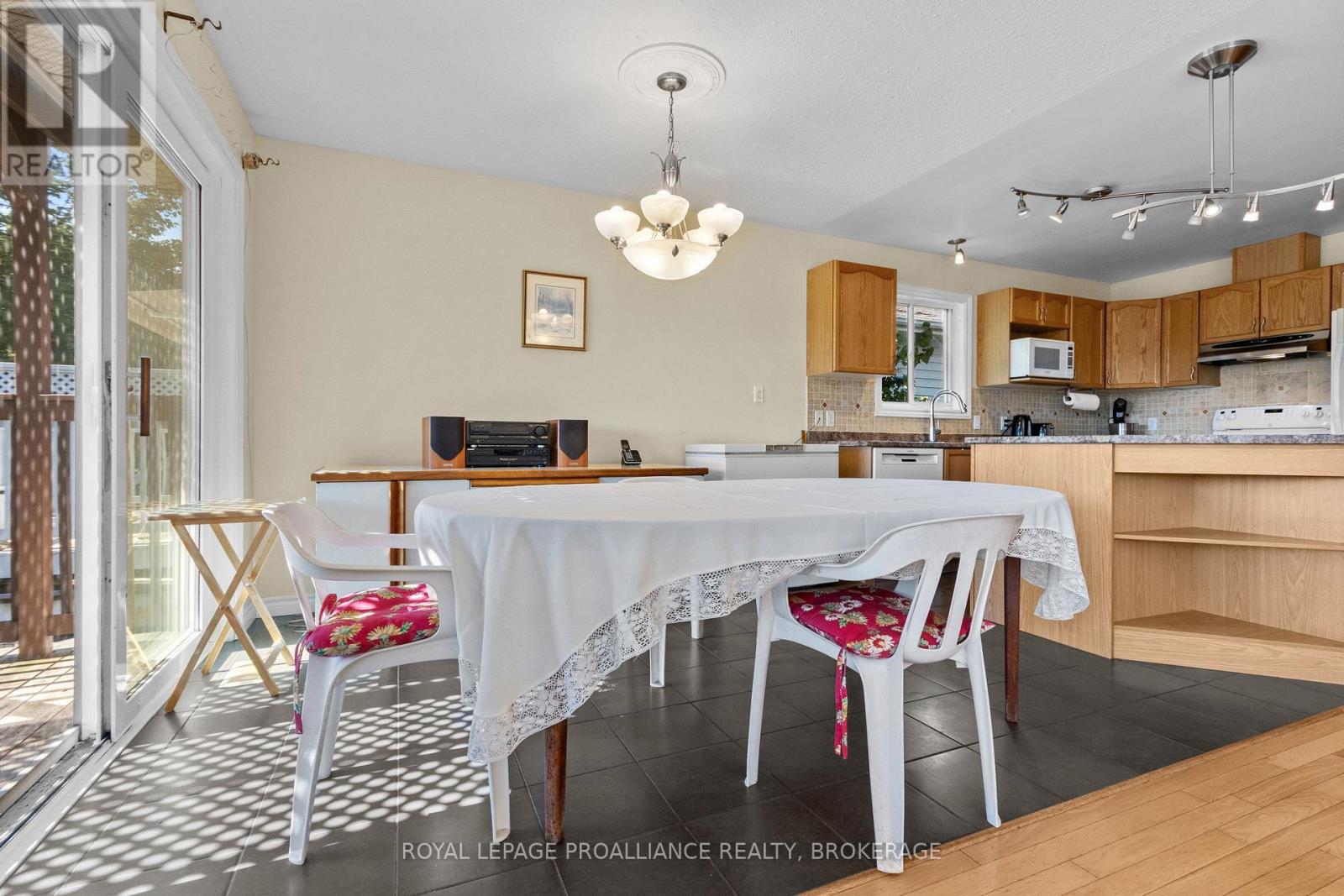 748 Tanner Drive, Kingston, Ontario  K7M 9G7 - Photo 10 - X12780058