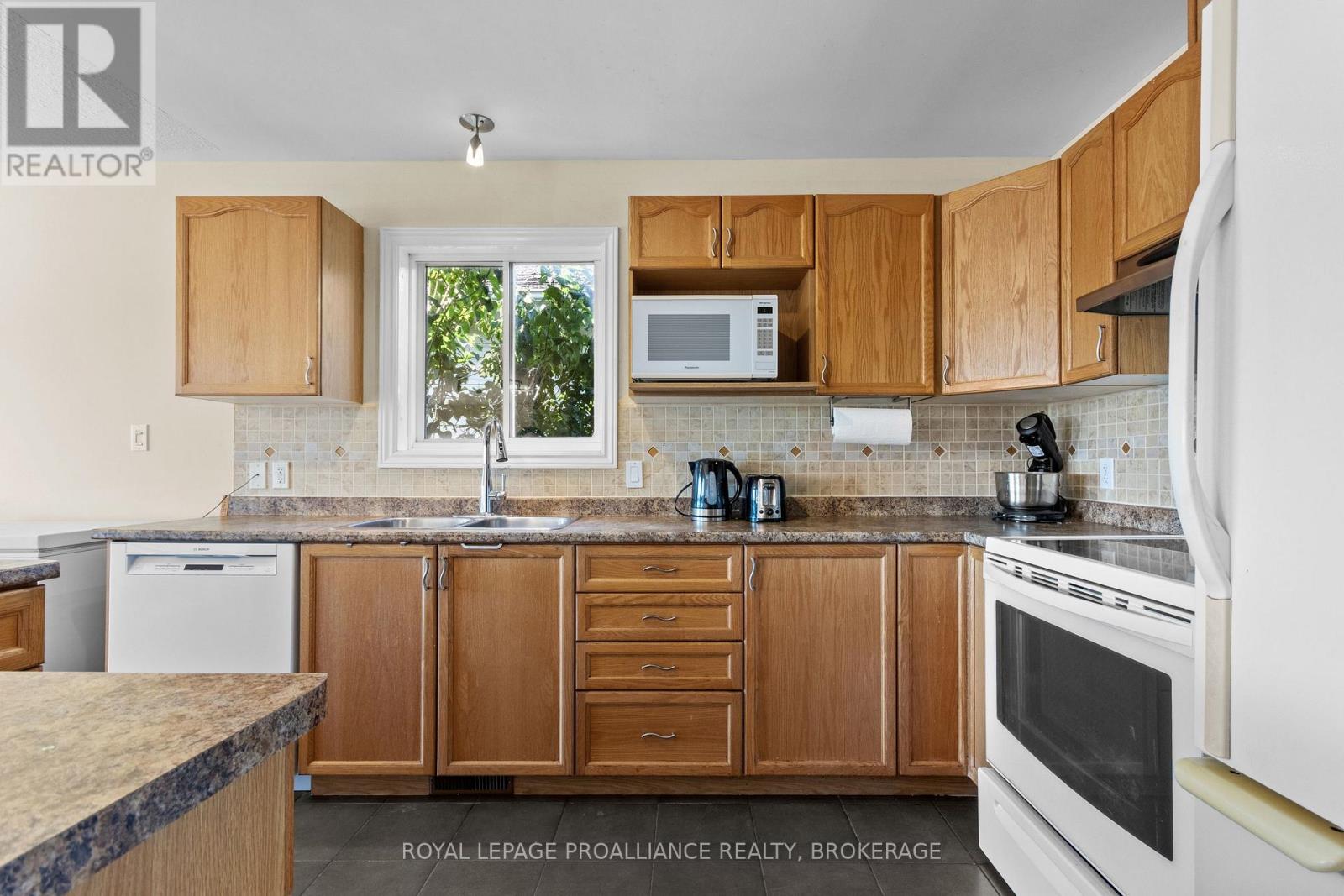 748 Tanner Drive, Kingston, Ontario  K7M 9G7 - Photo 29 - X12780058