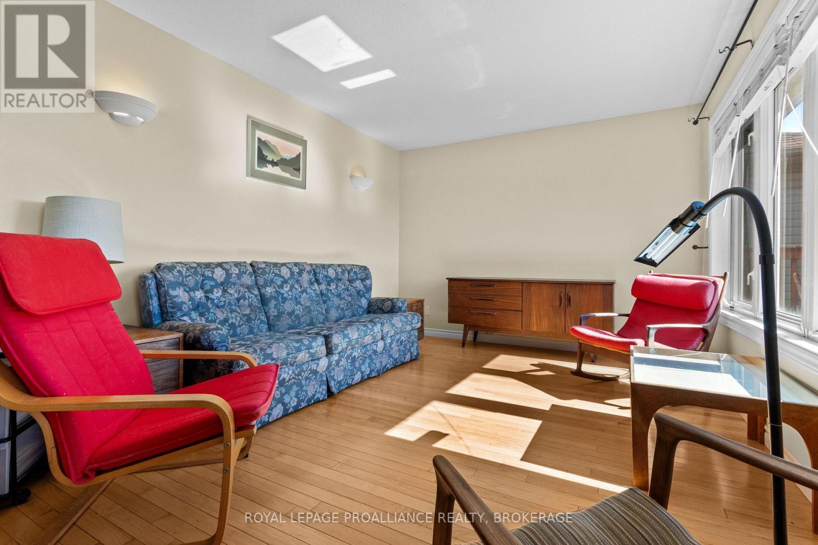 748 Tanner Drive, Kingston, Ontario  K7M 9G7 - Photo 9 - X12780058