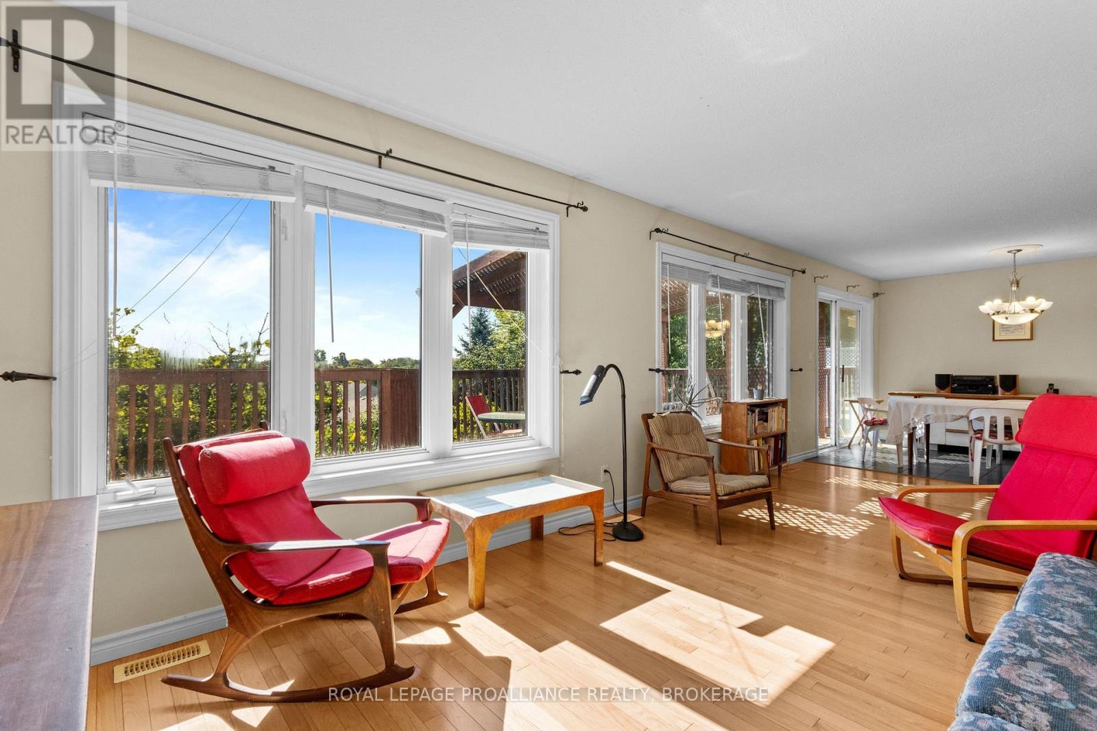 748 Tanner Drive, Kingston, Ontario  K7M 9G7 - Photo 8 - X12780058