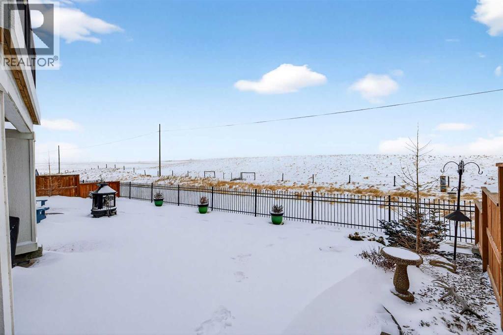 144 Sundown View, Cochrane, Alberta  T4C 2N9 - Photo 45 - A2286035