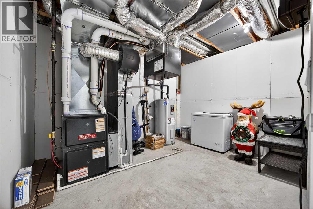 144 Sundown View, Cochrane, Alberta  T4C 2N9 - Photo 42 - A2286035