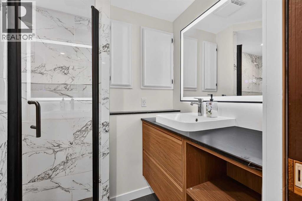 584 Woodhill Place SW, Calgary, Alberta  T2W 3L5 - Photo 30 - A2298867