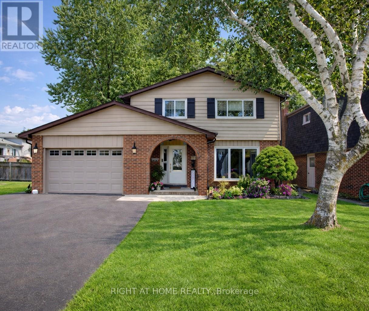 3 NEWTON DRIVE, Orangeville, Ontario