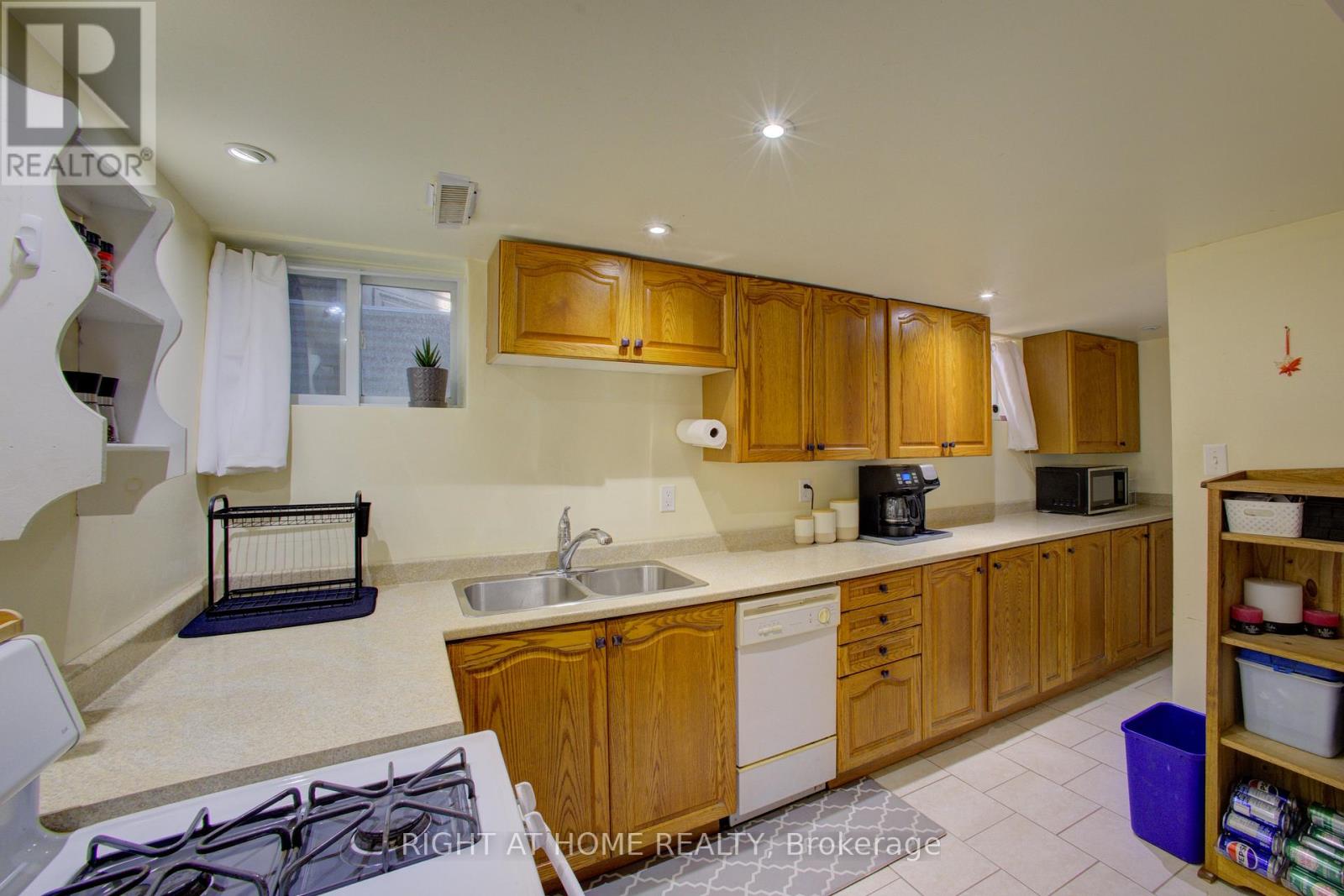 3 Newton Drive, Orangeville, Ontario  L9W 3E3 - Photo 17 - W12989098