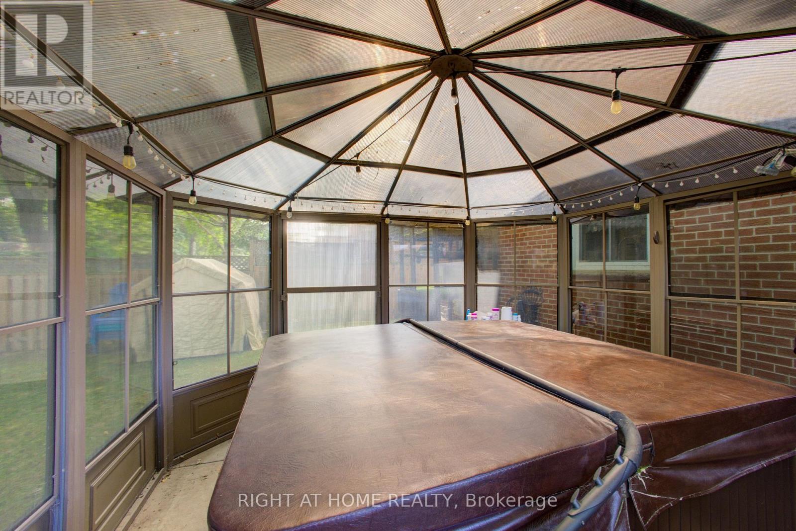 3 Newton Drive, Orangeville, Ontario  L9W 3E3 - Photo 24 - W12989098