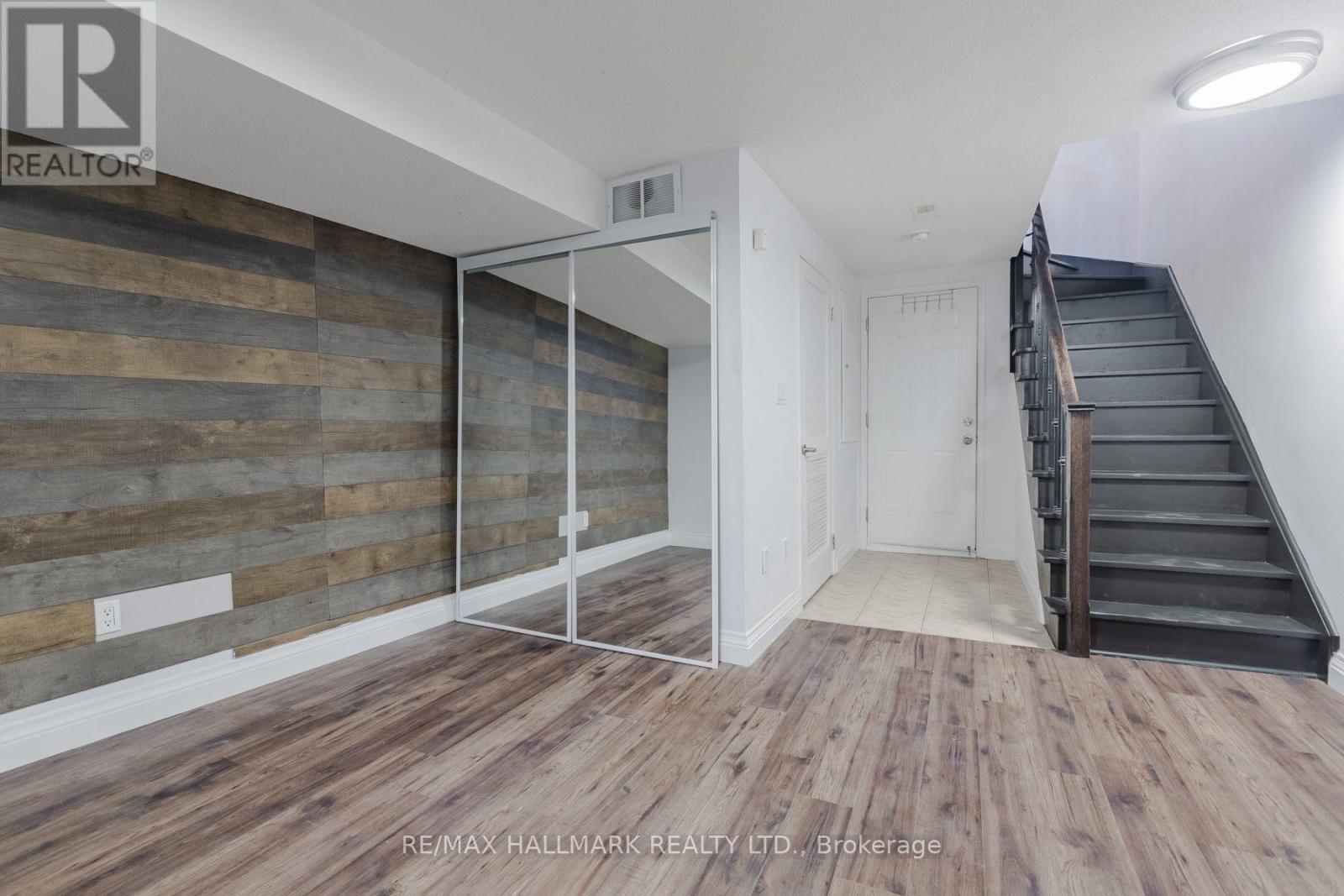 36 - 99 The Queensway, Toronto, Ontario  M6S 5B4 - Photo 14 - W12989114