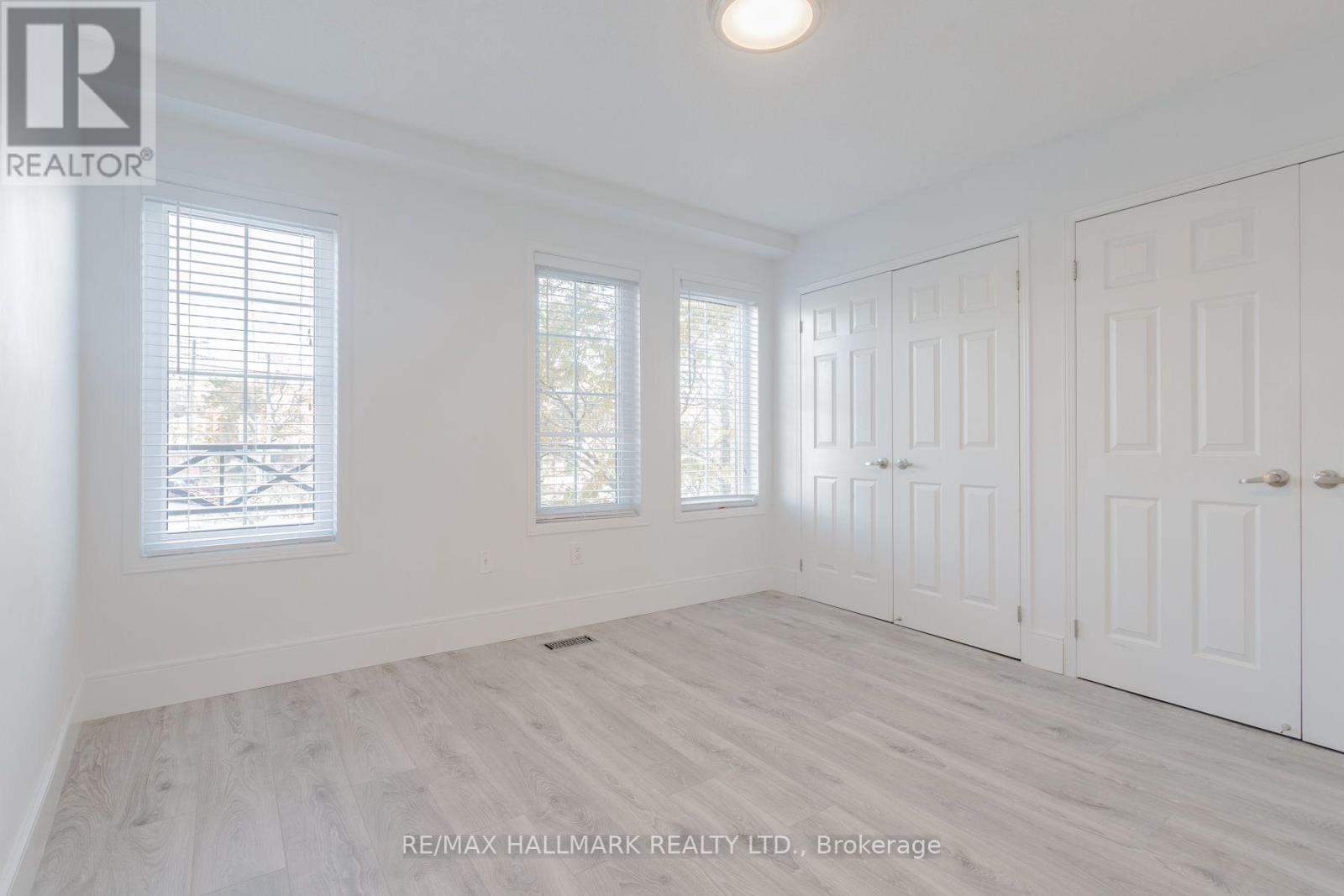 36 - 99 The Queensway, Toronto, Ontario  M6S 5B4 - Photo 8 - W12989114