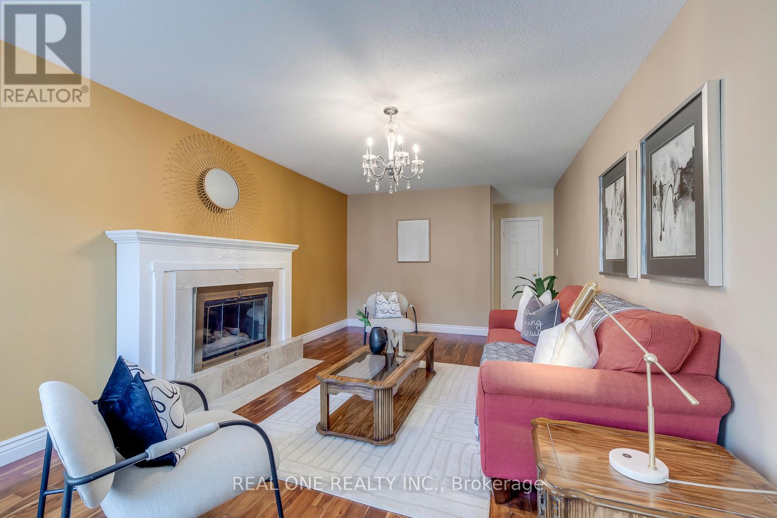 1201 Creekside Drive, Oakville, Ontario  L6H 4Y8 - Photo 14 - W12989124