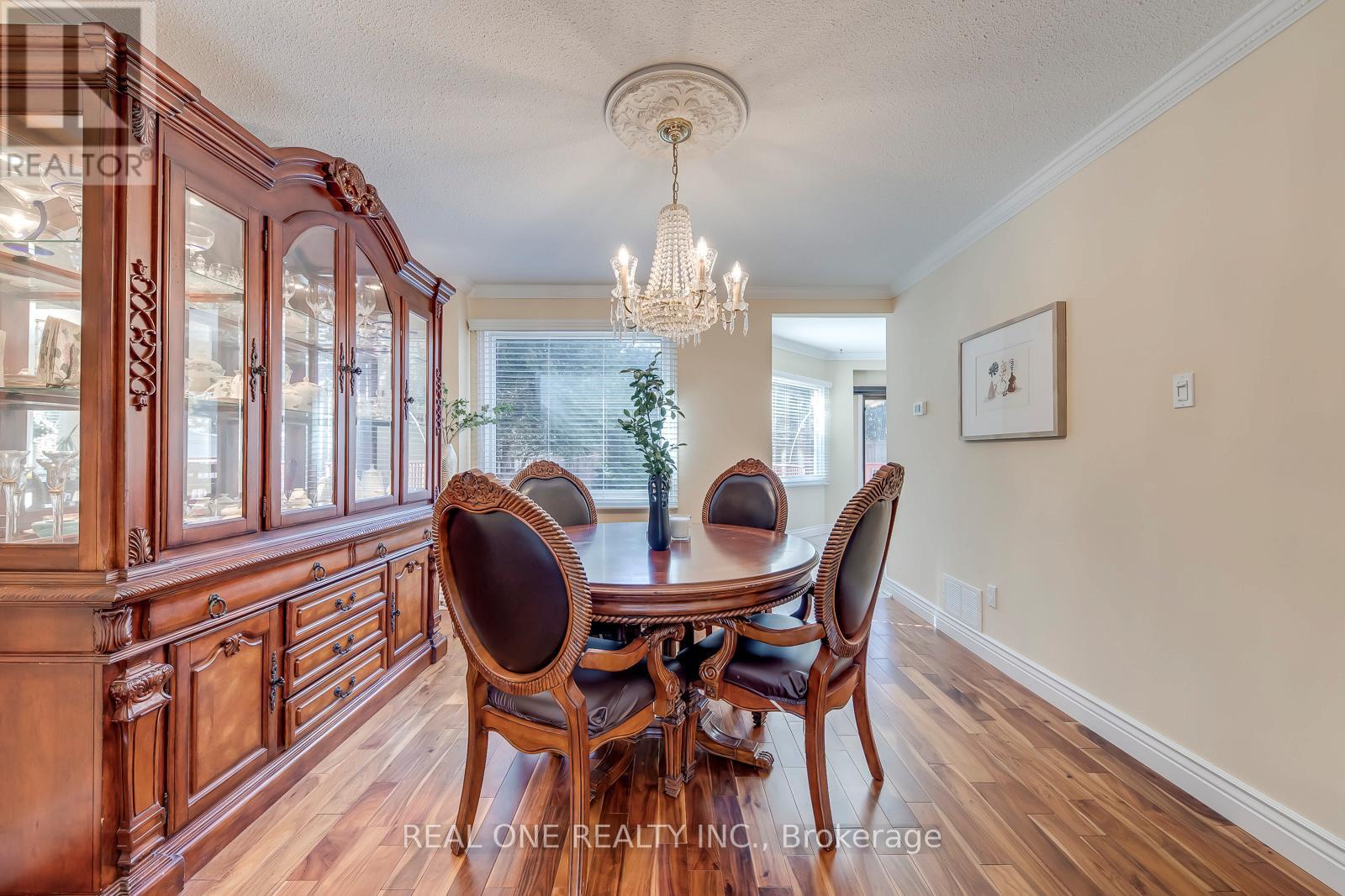 1201 Creekside Drive, Oakville, Ontario  L6H 4Y8 - Photo 16 - W12989124