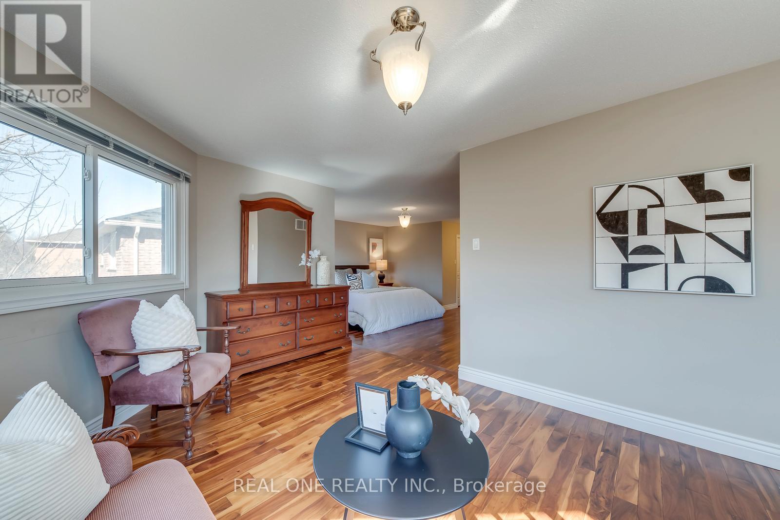 1201 Creekside Drive, Oakville, Ontario  L6H 4Y8 - Photo 31 - W12989124