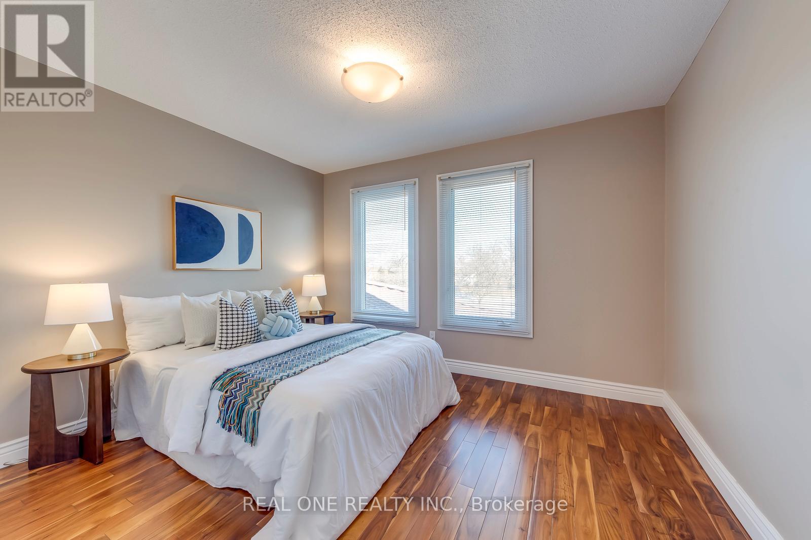 1201 Creekside Drive, Oakville, Ontario  L6H 4Y8 - Photo 35 - W12989124