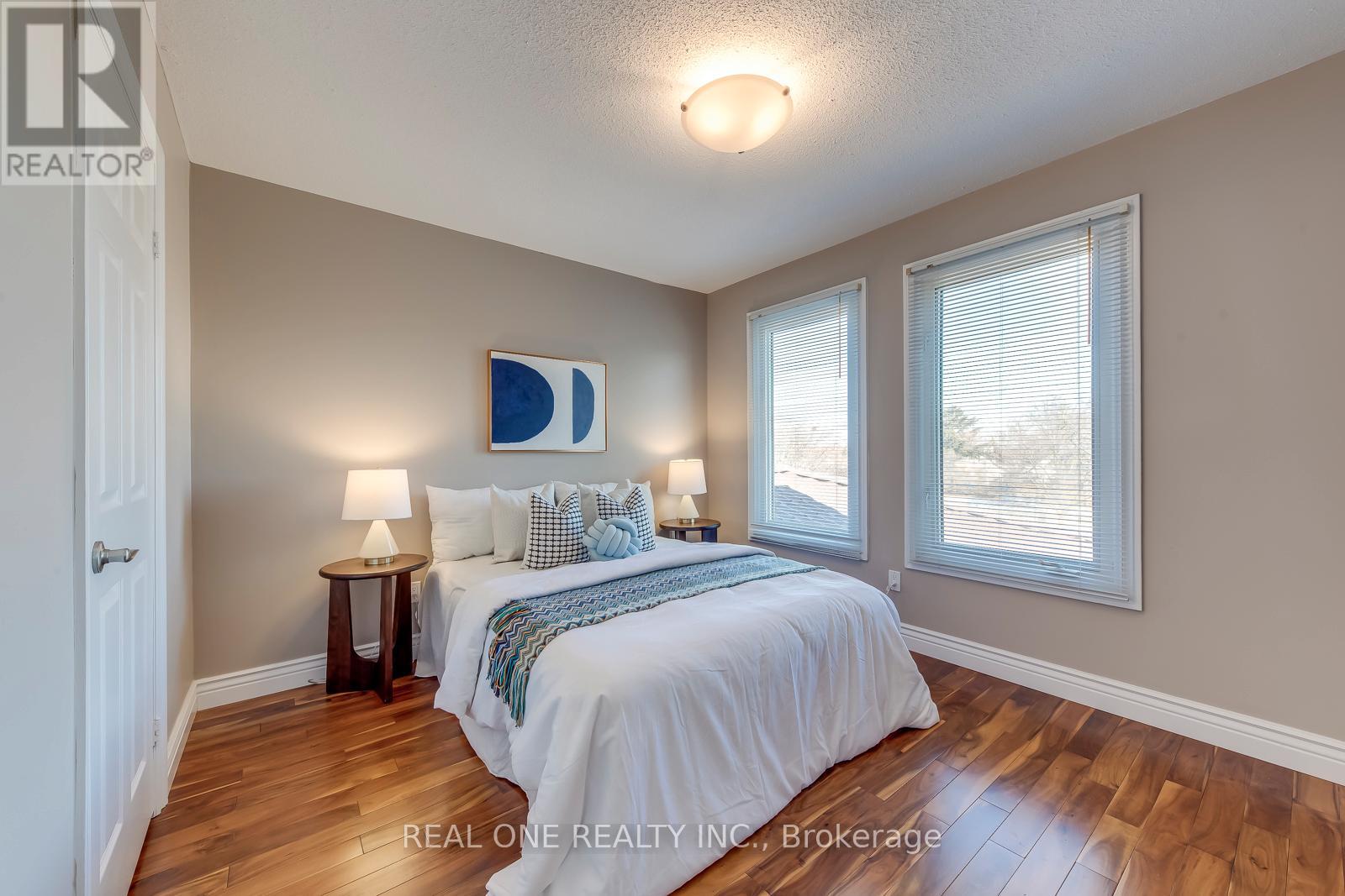 1201 Creekside Drive, Oakville, Ontario  L6H 4Y8 - Photo 36 - W12989124