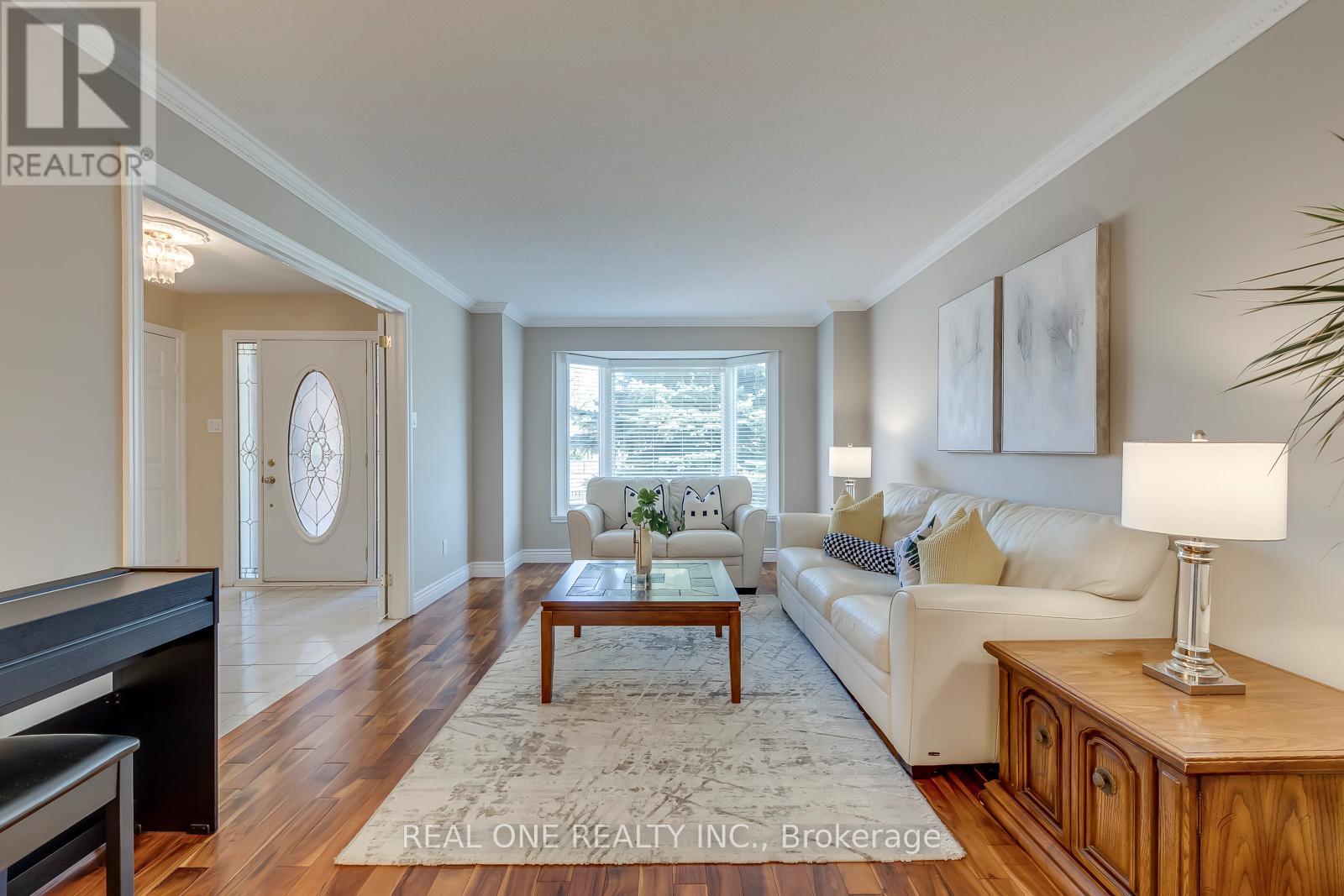 1201 Creekside Drive, Oakville, Ontario  L6H 4Y8 - Photo 5 - W12989124