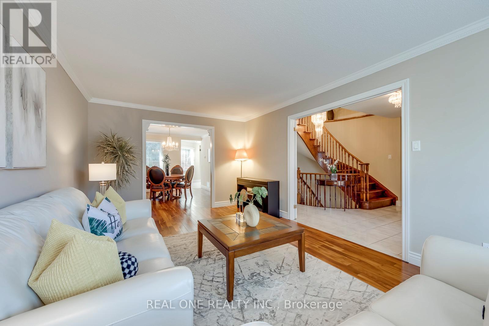 1201 Creekside Drive, Oakville, Ontario  L6H 4Y8 - Photo 9 - W12989124