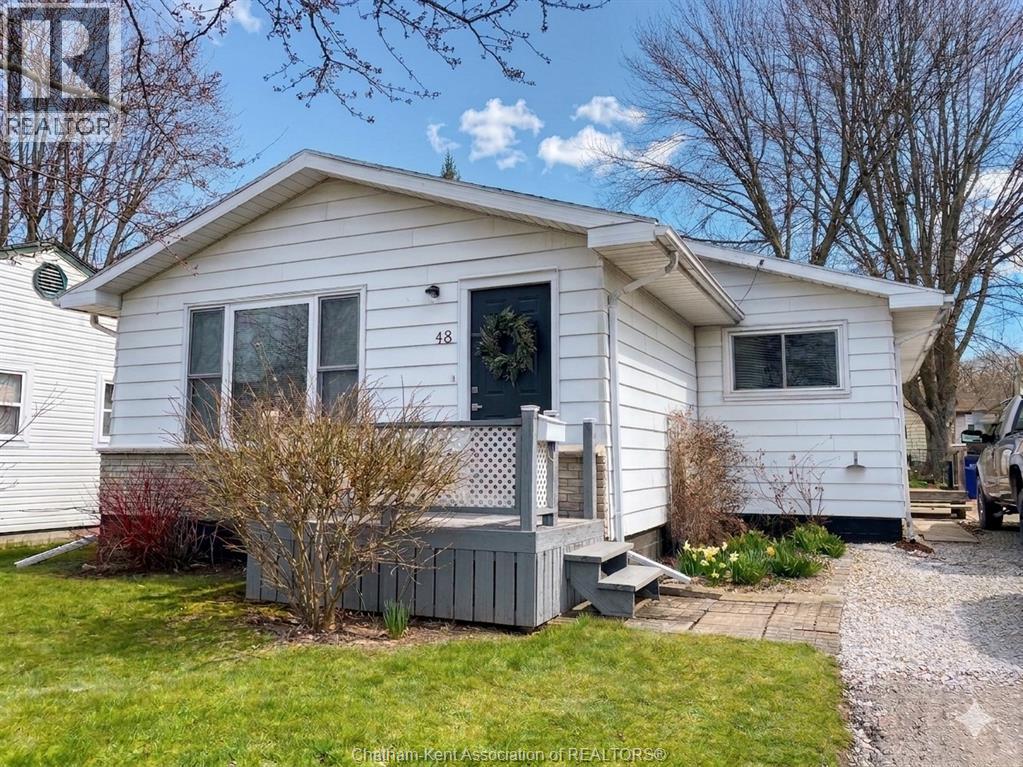 MLS# 26007875: 48 Anger STREET, Blenheim, Canada