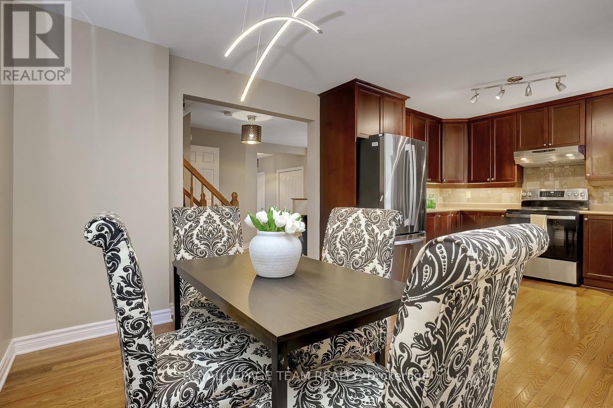 254 Tewsley Drive, Ottawa, Ontario  K1V 0Y6 - Photo 10 - X12989174