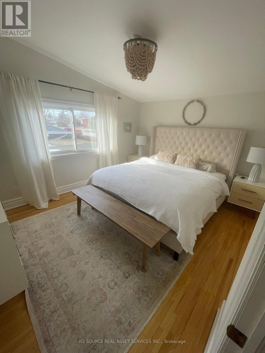 522 Cypress Avenue, London North, Ontario  N6H 3R4 - Photo 9 - X12989090