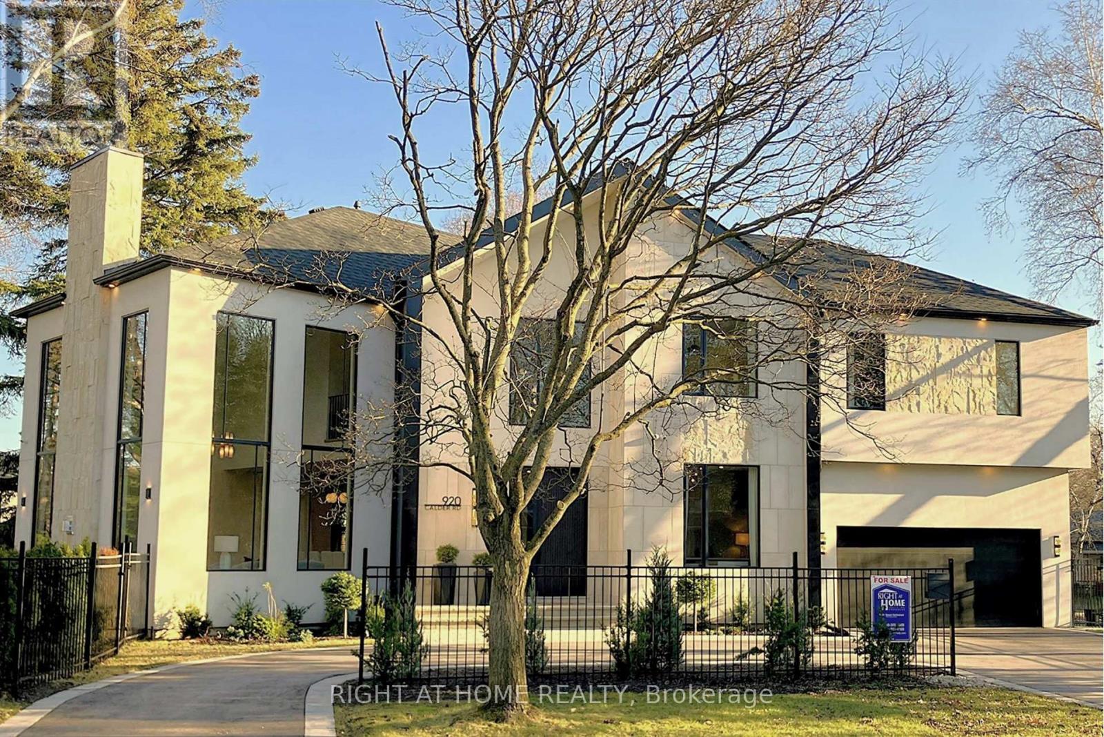 920 CALDER ROAD, Mississauga, Ontario