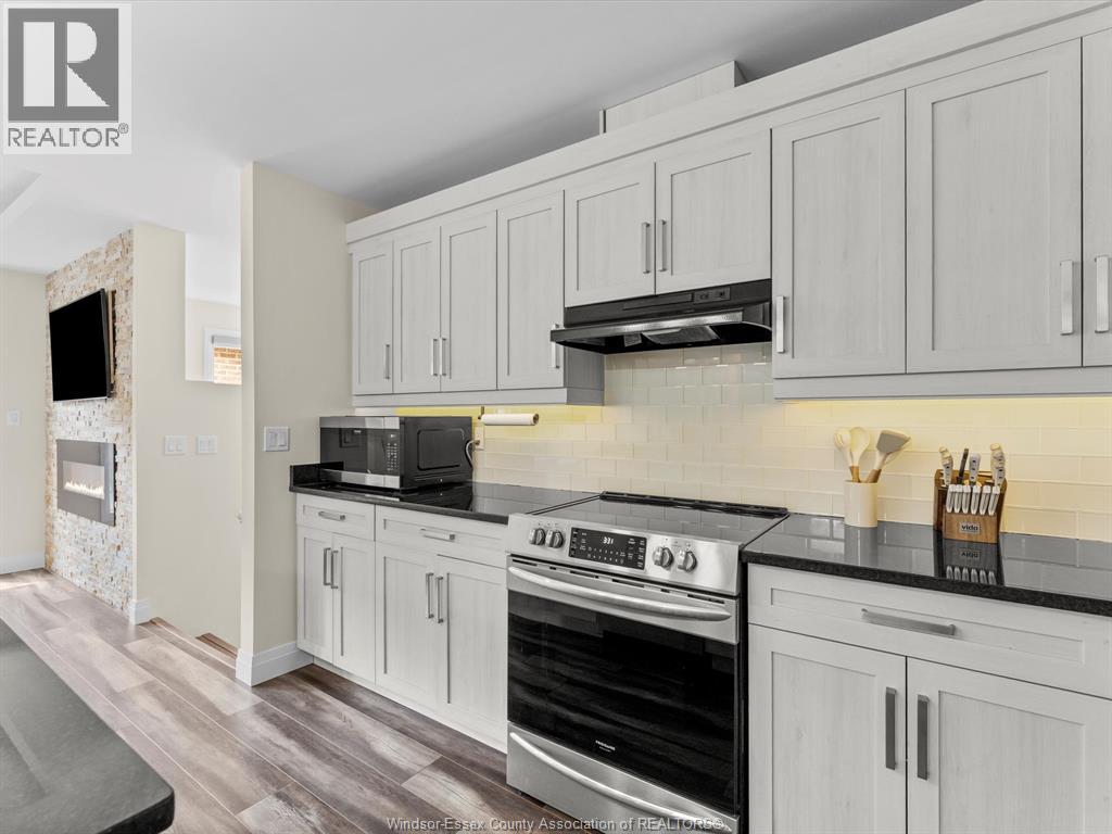 21 Woodland Street, Kingsville, Ontario  N9Y 0A9 - Photo 13 - 26007082