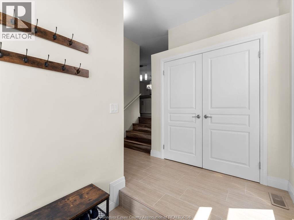 21 Woodland Street, Kingsville, Ontario  N9Y 0A9 - Photo 5 - 26007082