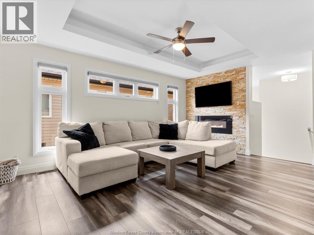 21 Woodland Street, Kingsville, Ontario  N9Y 0A9 - Photo 9 - 26007082