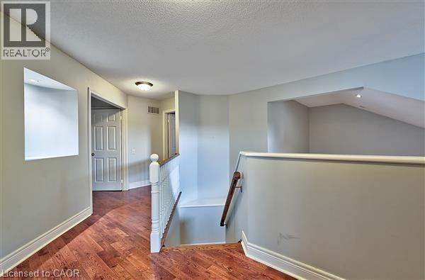 2215 Tiger Road, Burlington, Ontario  L7M 4X3 - Photo 19 - 40820035