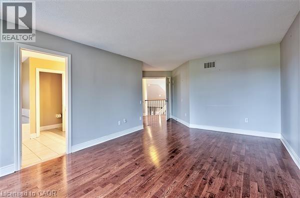 2215 Tiger Road, Burlington, Ontario  L7M 4X3 - Photo 26 - 40820035