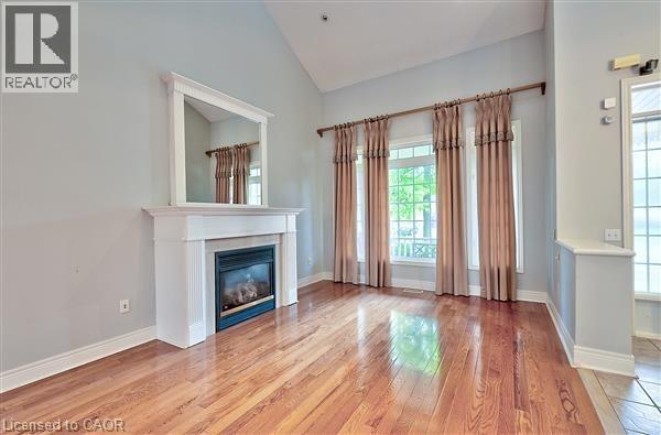 2215 Tiger Road, Burlington, Ontario  L7M 4X3 - Photo 4 - 40820035