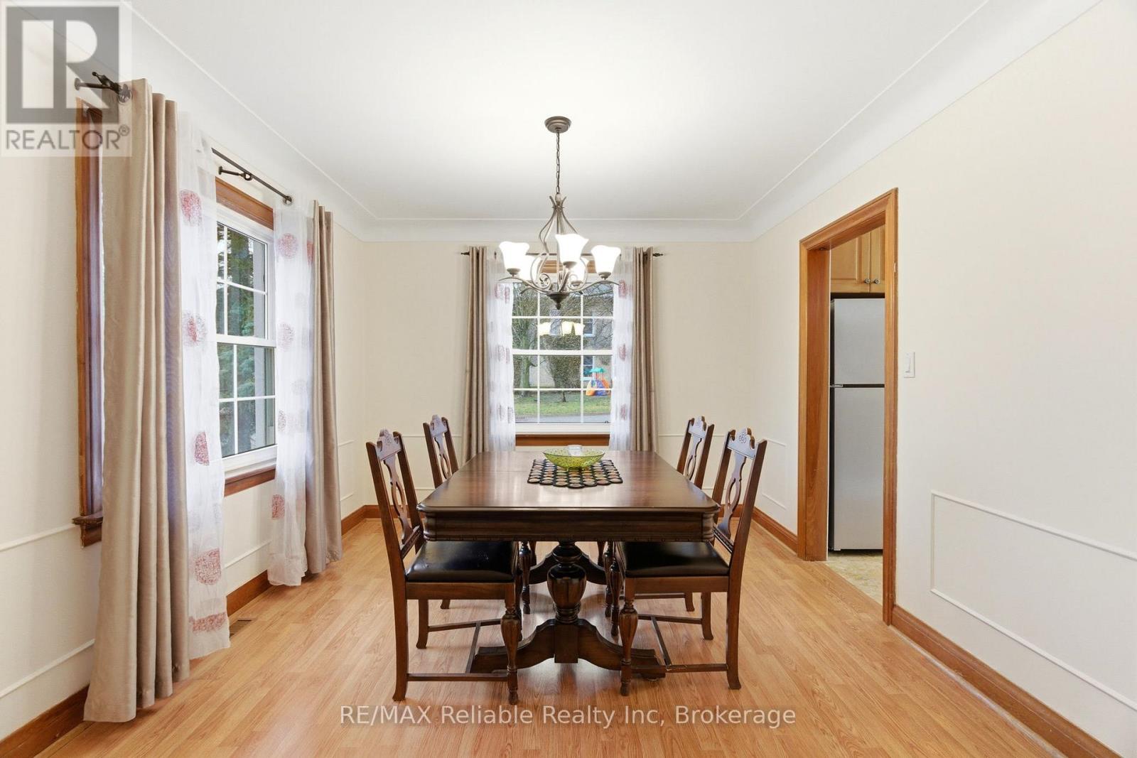 45 Whitehead Street, Central Huron, Ontario  N0M 1L0 - Photo 11 - X12989158