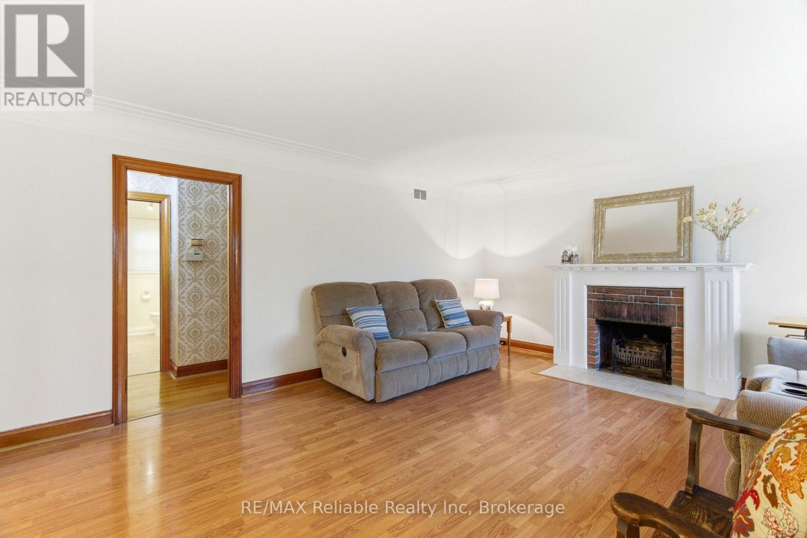 45 Whitehead Street, Central Huron, Ontario  N0M 1L0 - Photo 16 - X12989158