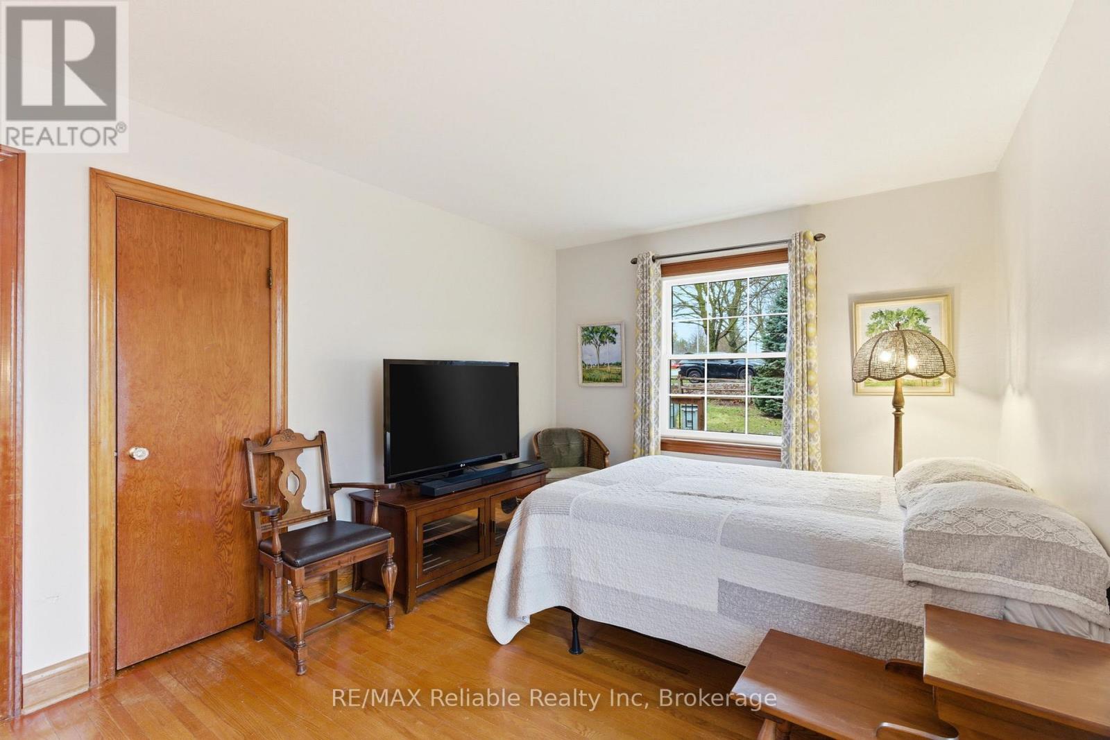 45 Whitehead Street, Central Huron, Ontario  N0M 1L0 - Photo 19 - X12989158