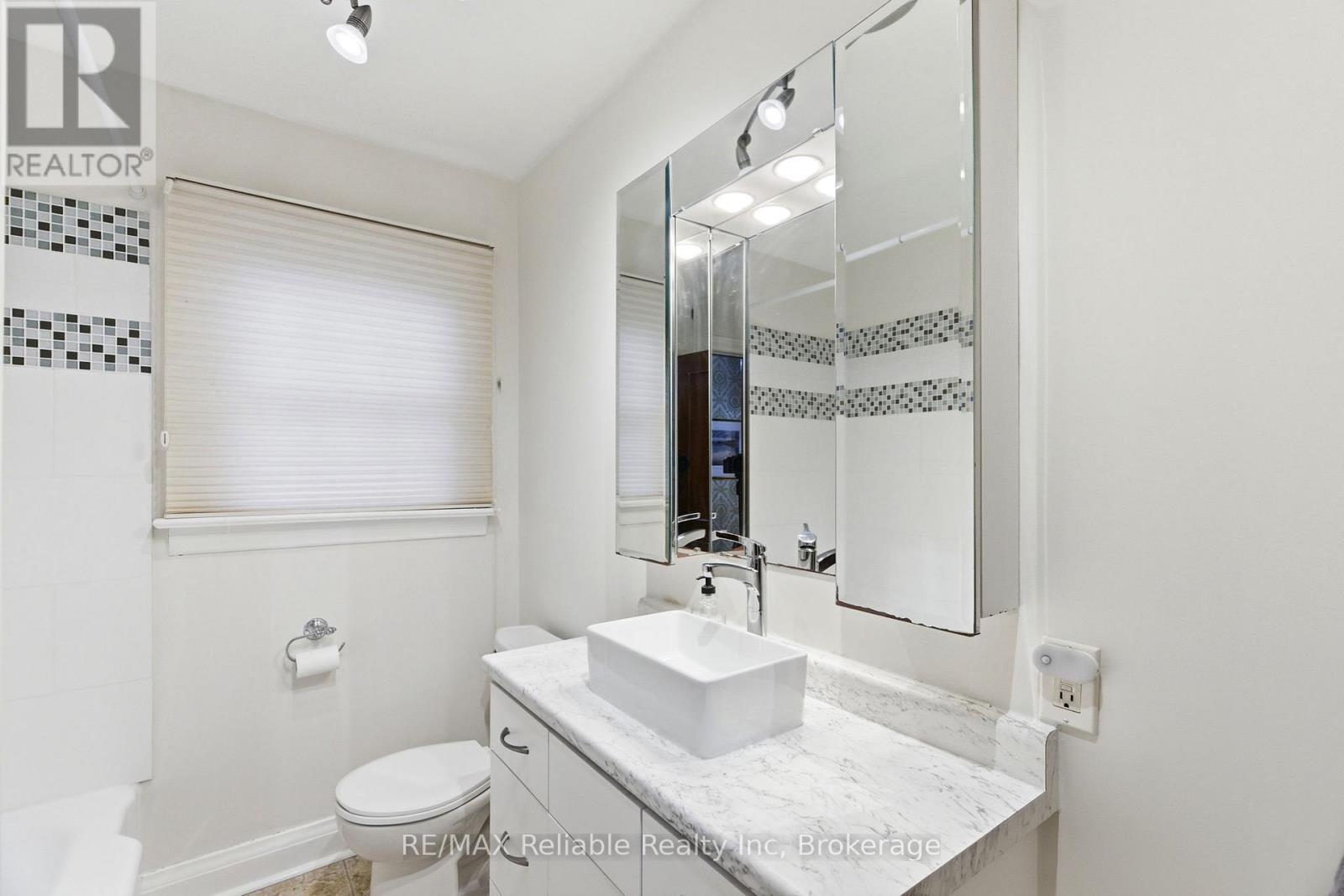 45 Whitehead Street, Central Huron, Ontario  N0M 1L0 - Photo 20 - X12989158