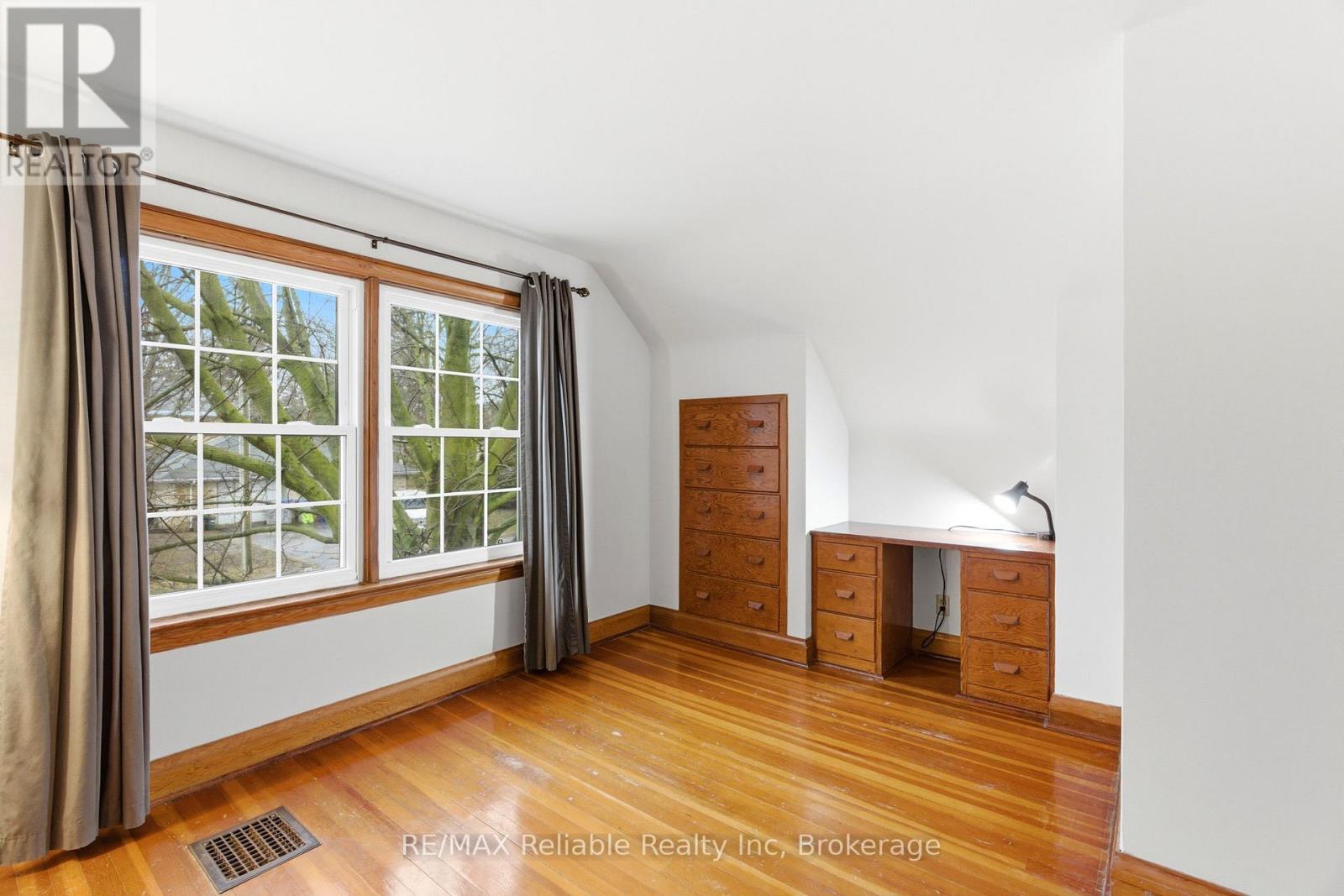 45 Whitehead Street, Central Huron, Ontario  N0M 1L0 - Photo 26 - X12989158