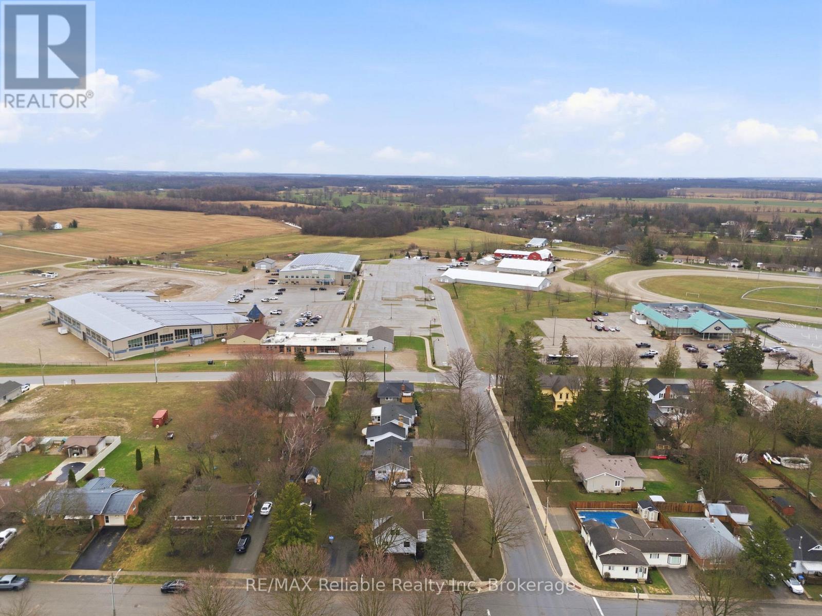 45 Whitehead Street, Central Huron, Ontario  N0M 1L0 - Photo 38 - X12989158