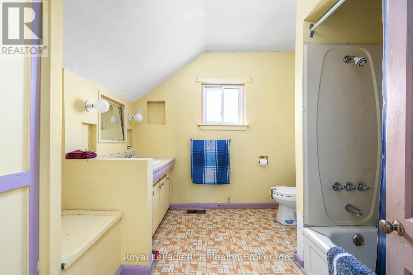 142270 Grey Road 9 Road, West Grey, Ontario  N0G 1C0 - Photo 29 - X12989166