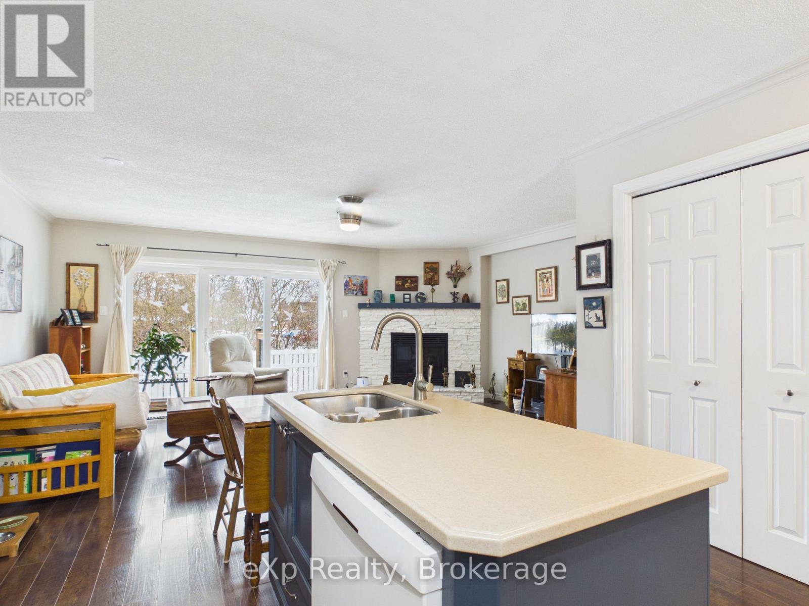 2 - 83 Victoria Street, Meaford, Ontario  N4L 1R4 - Photo 6 - X12989178