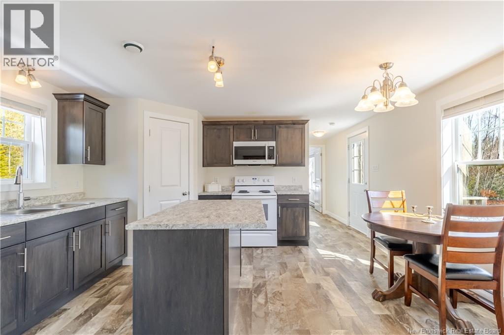 247 Post Road, Minto, New Brunswick  E4B 3A2 - Photo 6 - NB136933