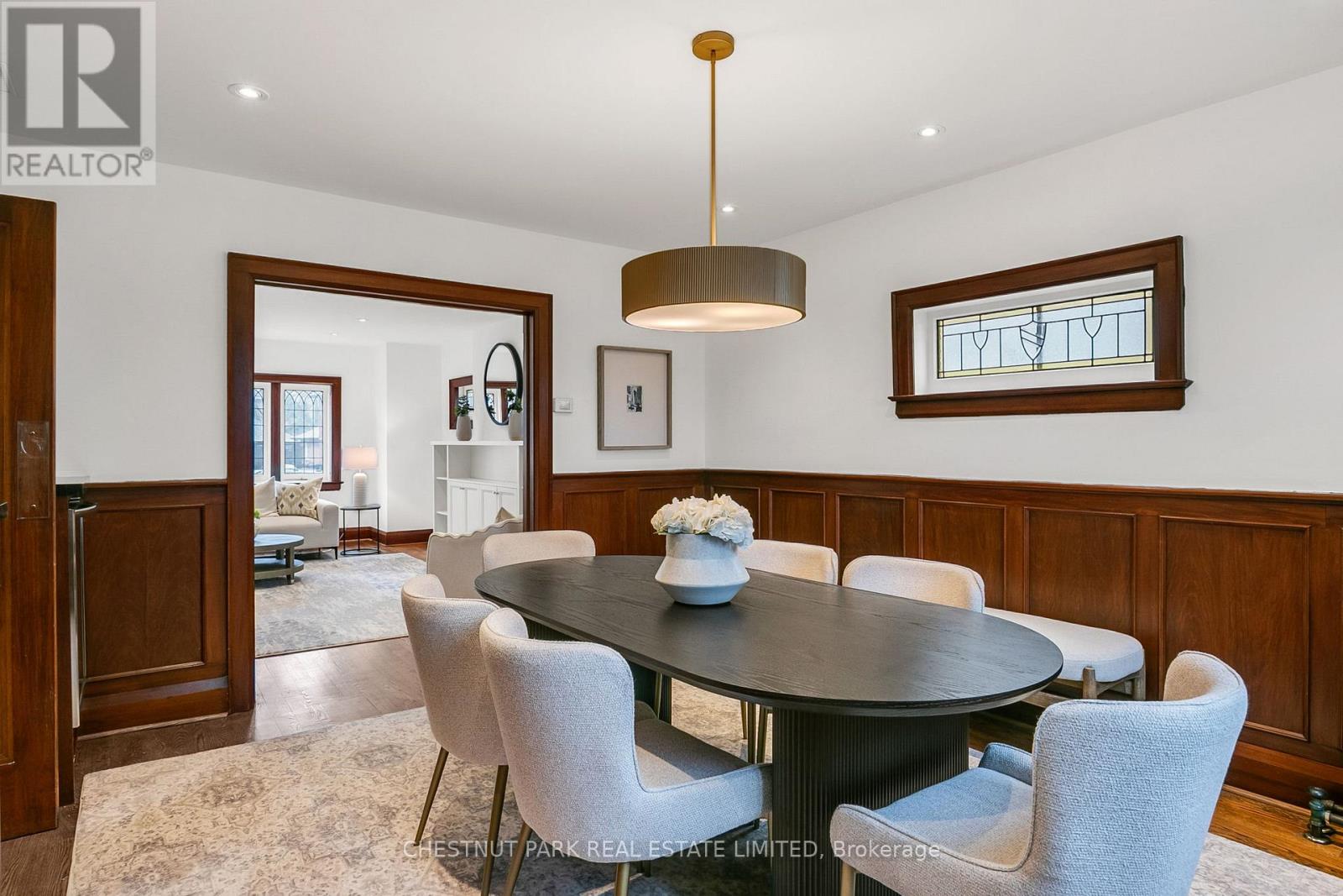 7 Fleming Crescent, Toronto, Ontario  M4G 2A9 - Photo 10 - C12989170