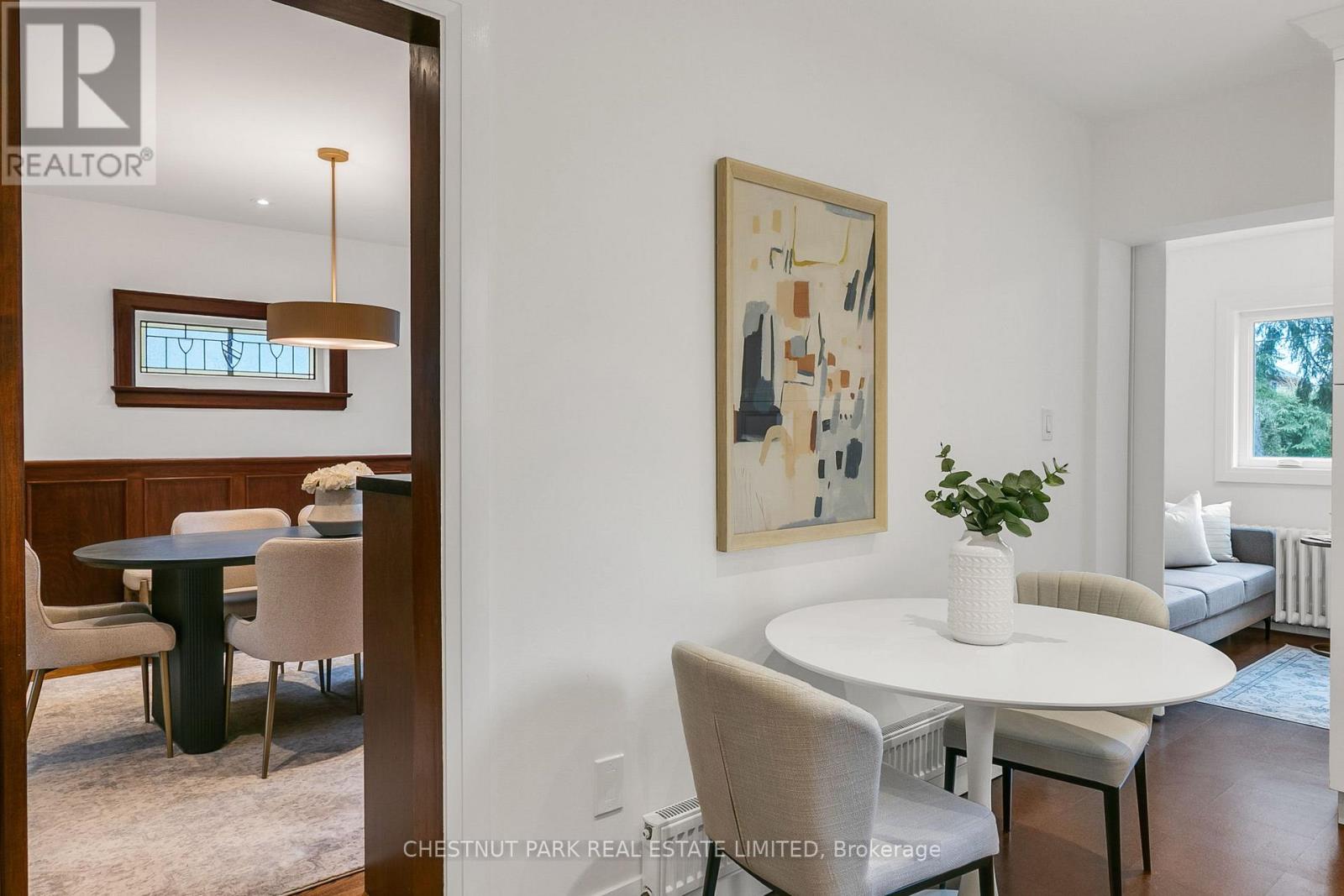 7 Fleming Crescent, Toronto, Ontario  M4G 2A9 - Photo 14 - C12989170