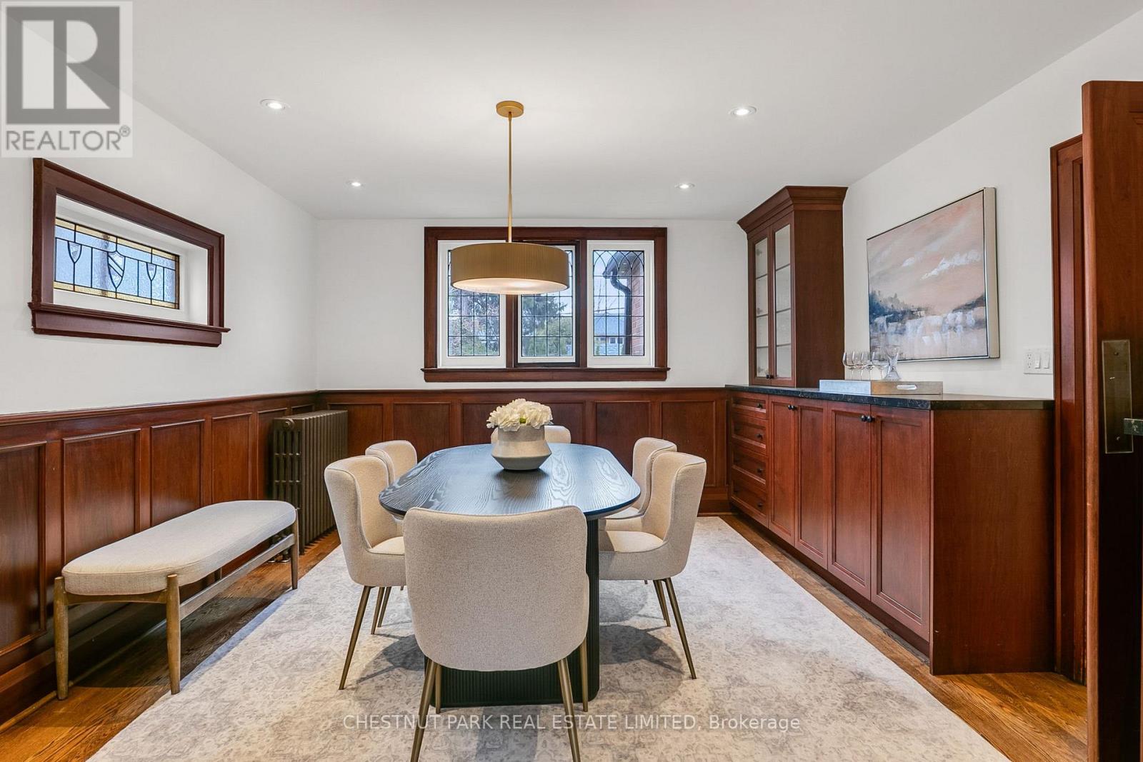 7 Fleming Crescent, Toronto, Ontario  M4G 2A9 - Photo 7 - C12989170