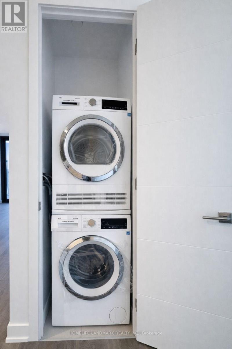 2605 - 29 Green Trail Court, Toronto, Ontario  M2K 1E3 - Photo 9 - C12989192