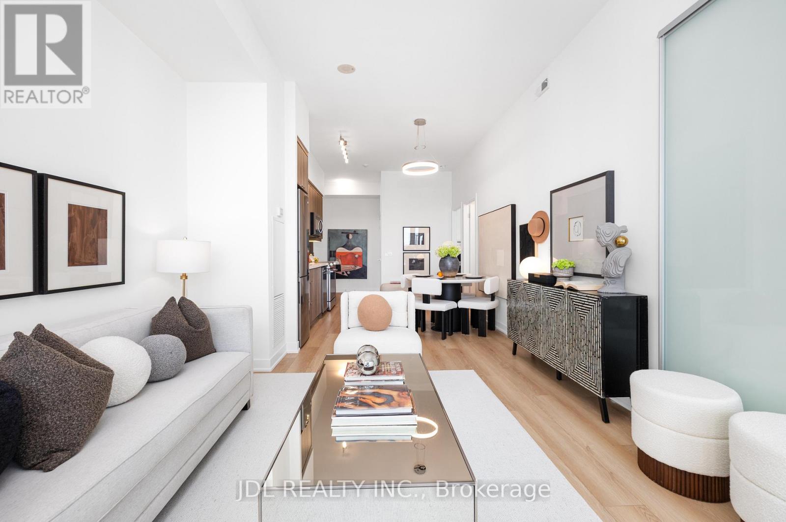 2302 - 770 Bay Street, Toronto, Ontario  M5G 0A6 - Photo 18 - C12989204